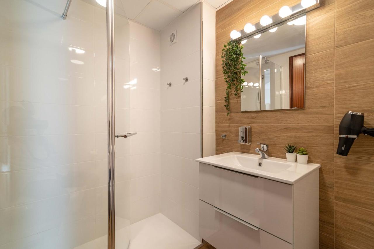 ベナルマデナVb Golondrinas Recently Renovated 2Bdr Aptアパートメント エクステリア 写真